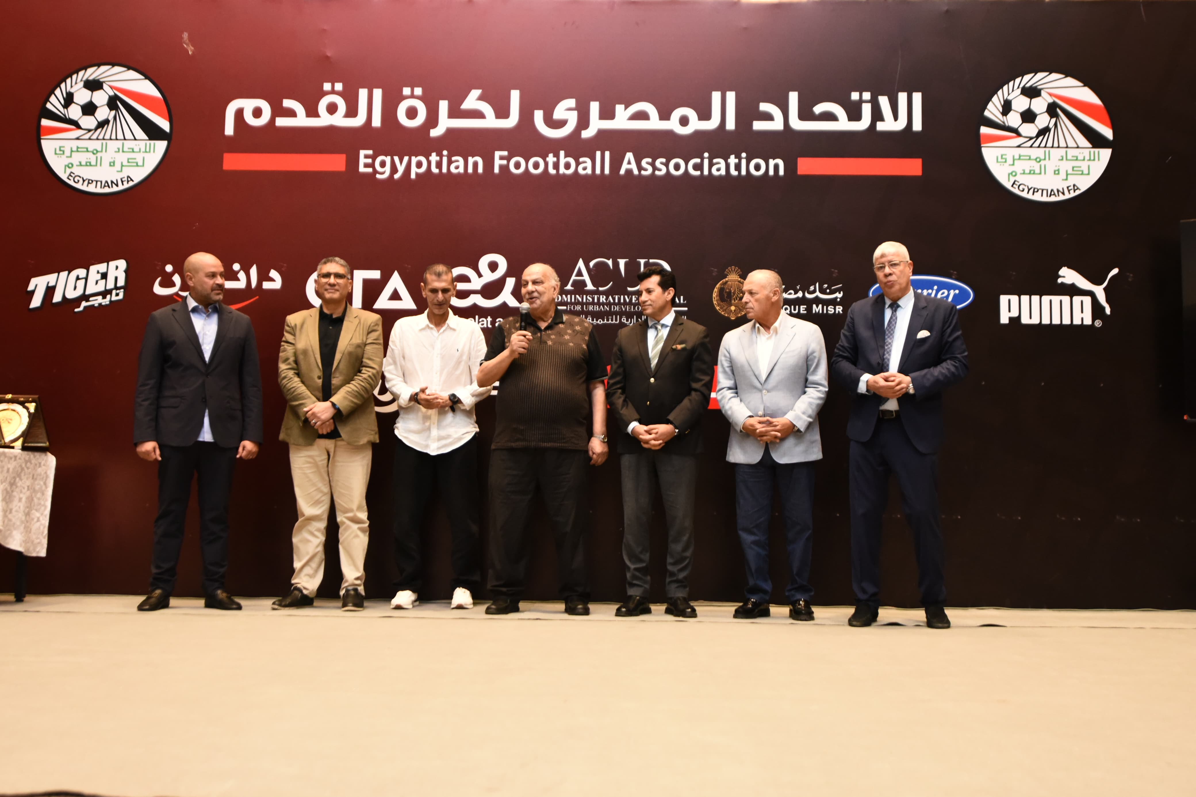 اتحاد الكرة يكرم الحراس القدامى في حضور وزير الشباب والرياضة ومحافظ الجيزة
