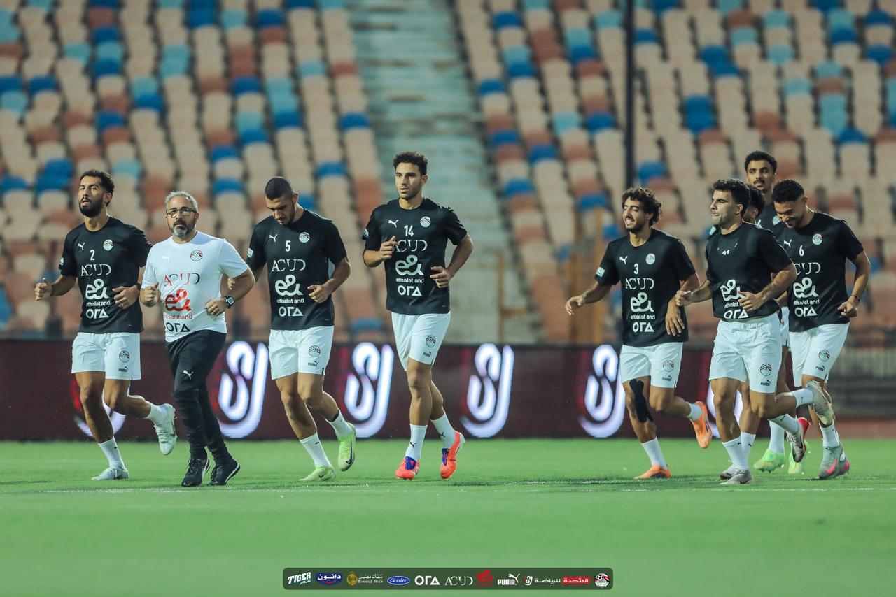 منتخب مصر يؤدي أول تدريباته على ملعب القاهرة قبل السفر للمغرب