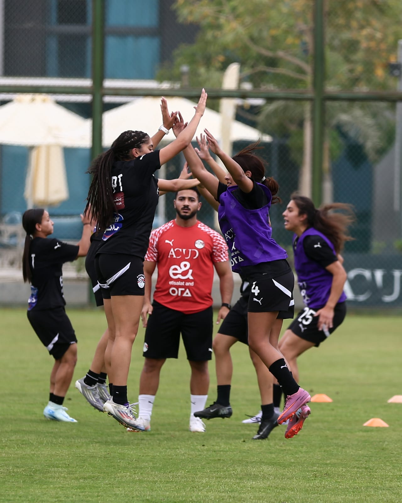 تدريب منتخب الكرة النسائية استعداداً لوديتي تونس