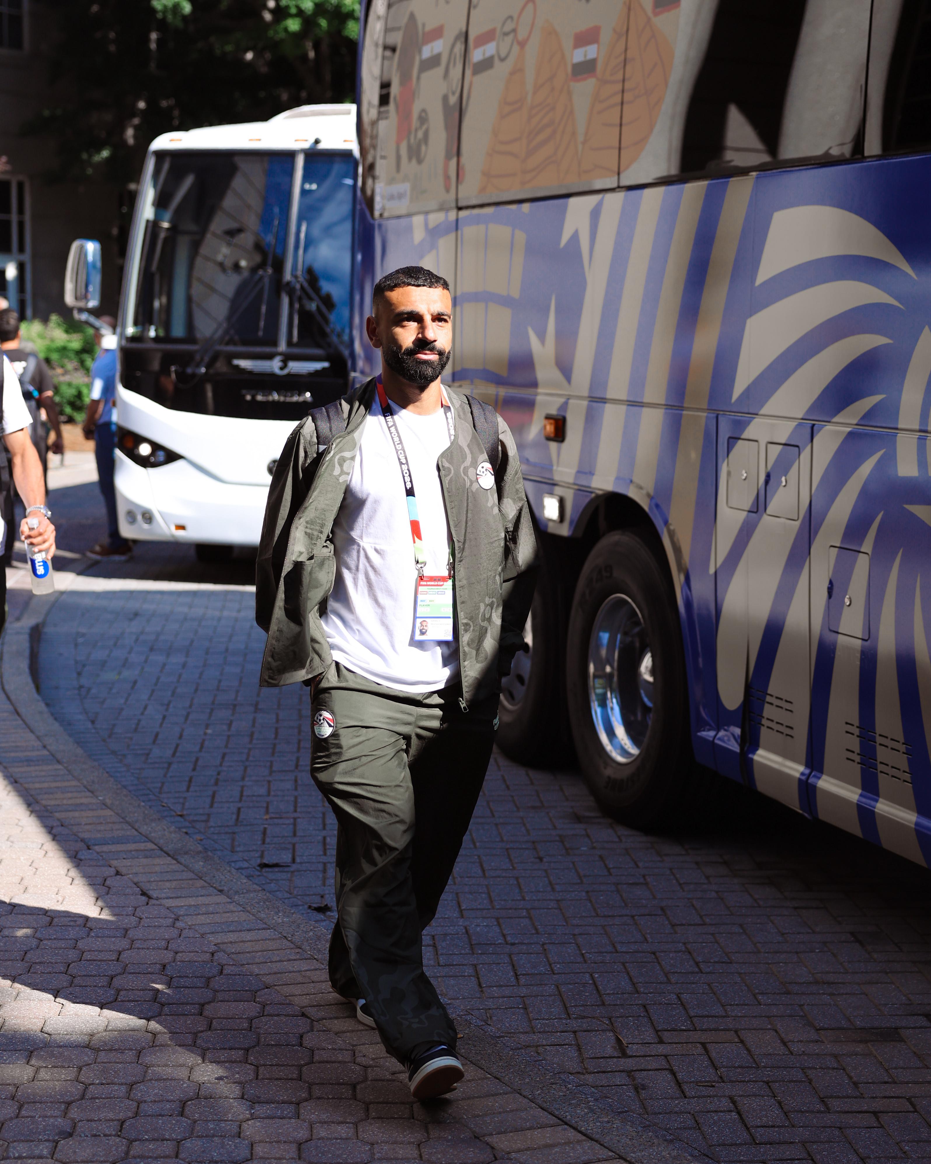 بالصور: منتخب مصر يتحرك لملعب مرسيدس بنز في اتلانتا قبل مواجهة الأرجنتين