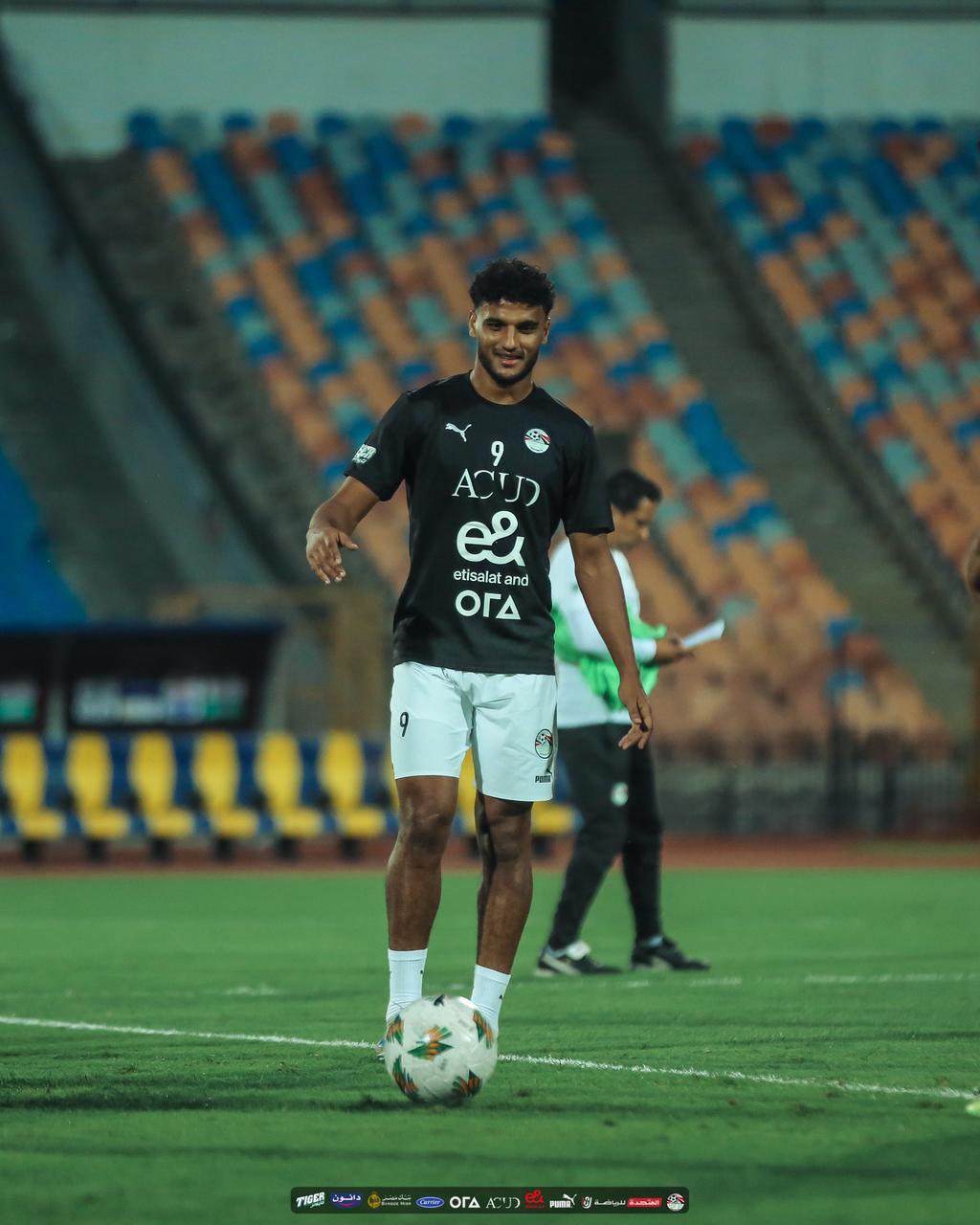 منتخب مصر يؤدي أول تدريباته على ملعب القاهرة قبل السفر للمغرب