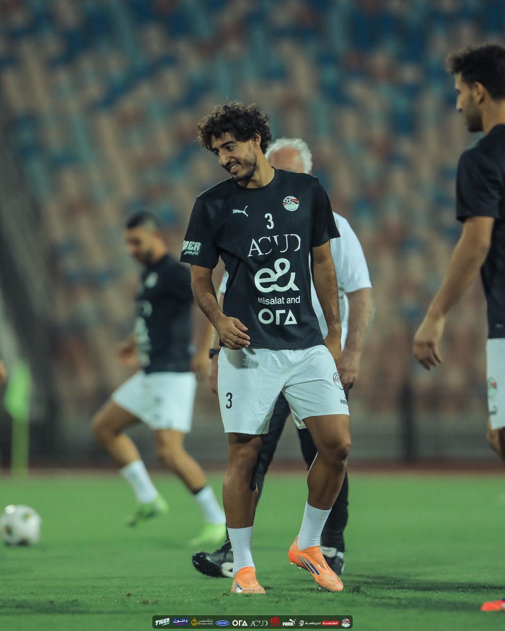 منتخب مصر يؤدي أول تدريباته على ملعب القاهرة قبل السفر للمغرب