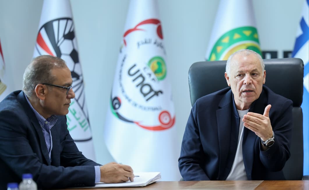 بالصور: أبوريدة يجتمع مع مجموعة من رؤساء الأندية