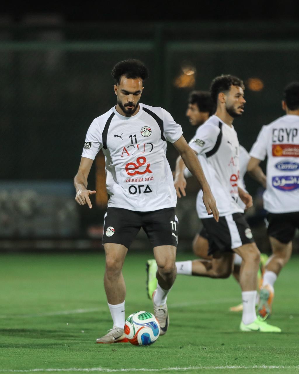 بالصور: المنتخب يخوض تدريبه الثاني في معسكر مايو استعدادا للقاء روسيا