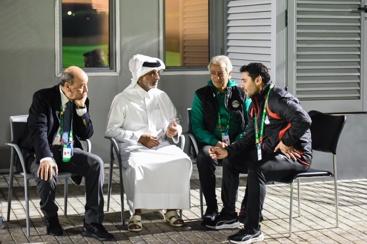 وزير الشباب والرياضة القطري يحضر مران منتخب مصر المشارك في كأس العرب
