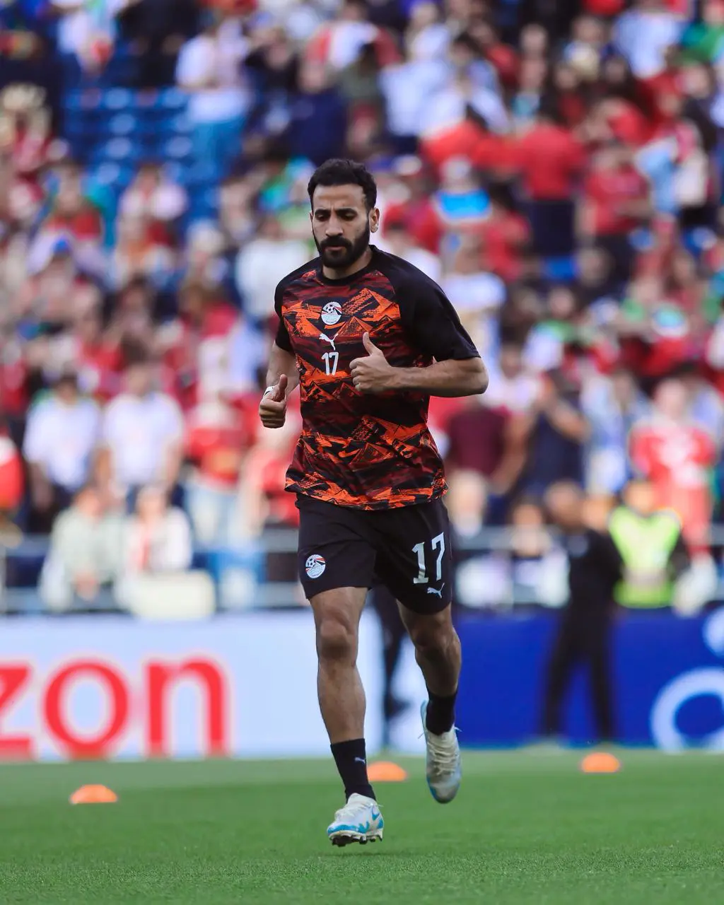 بالصور.. إحماءات لاعبي منتخب مصر قبل انطلاق مواجهة إيران في المونديال