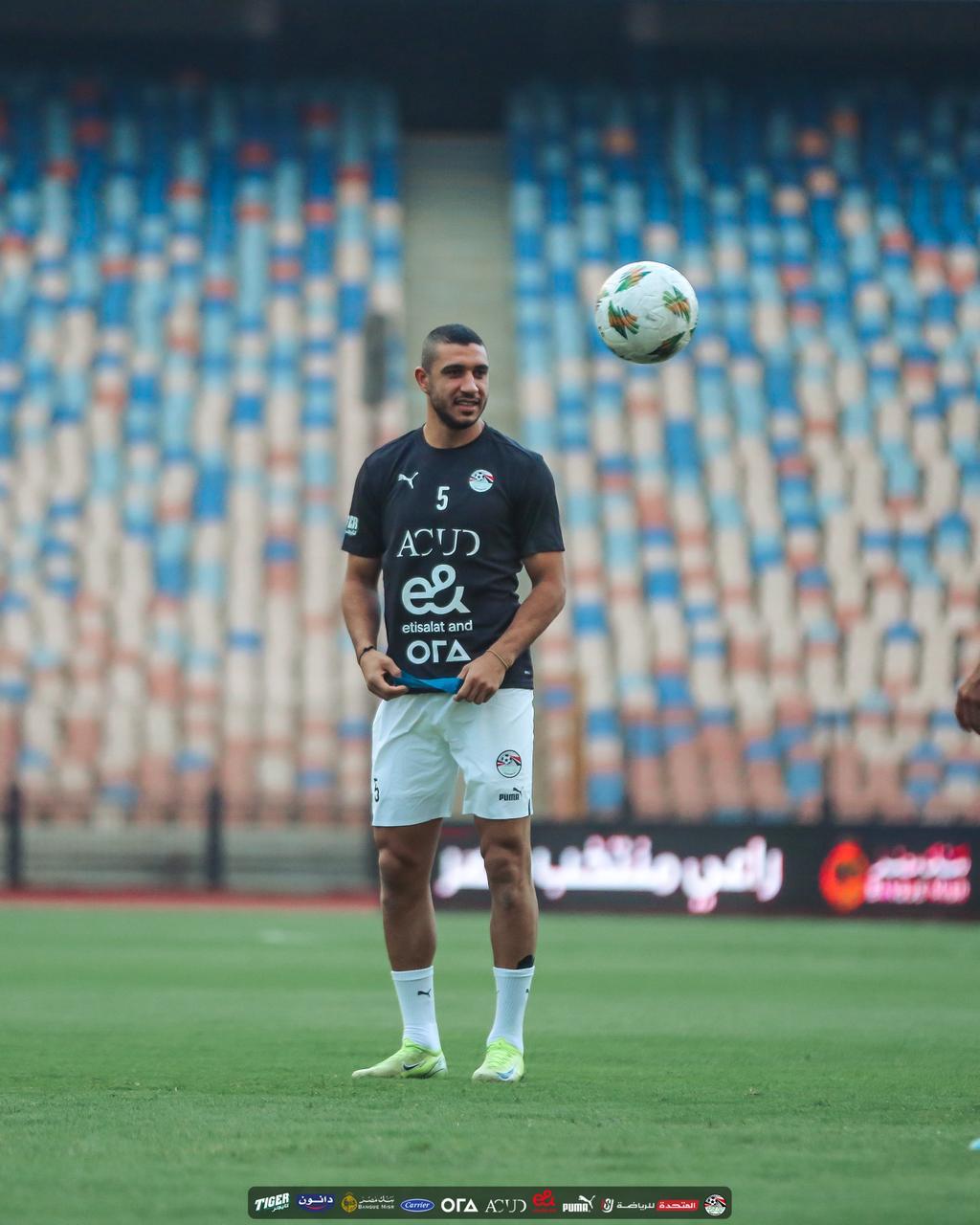 منتخب مصر يؤدي أول تدريباته على ملعب القاهرة قبل السفر للمغرب
