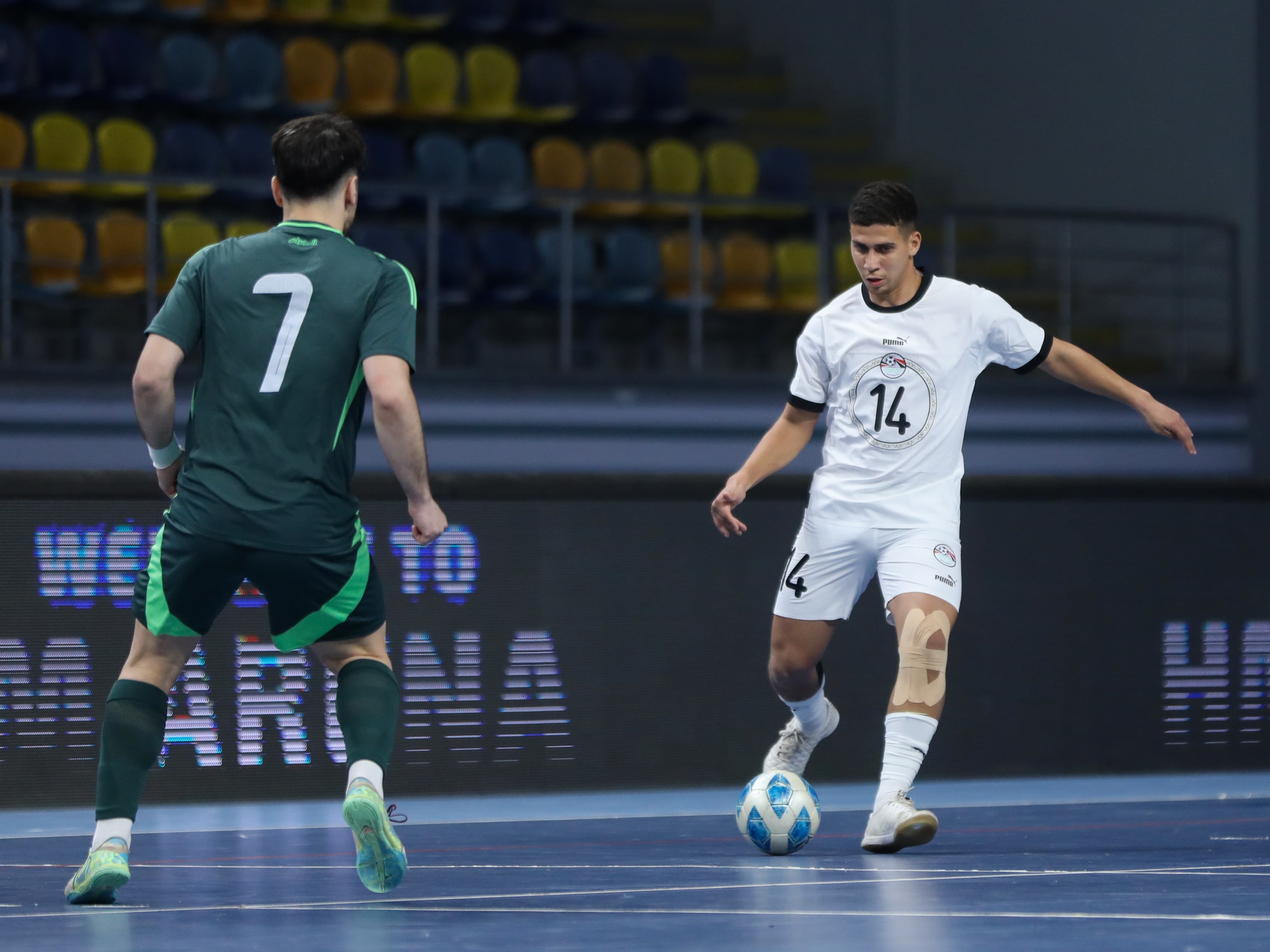 بالصور: منتخب مصر لكرة الصالات يفوز على نظيره الجزائري (4 - 1) وديا