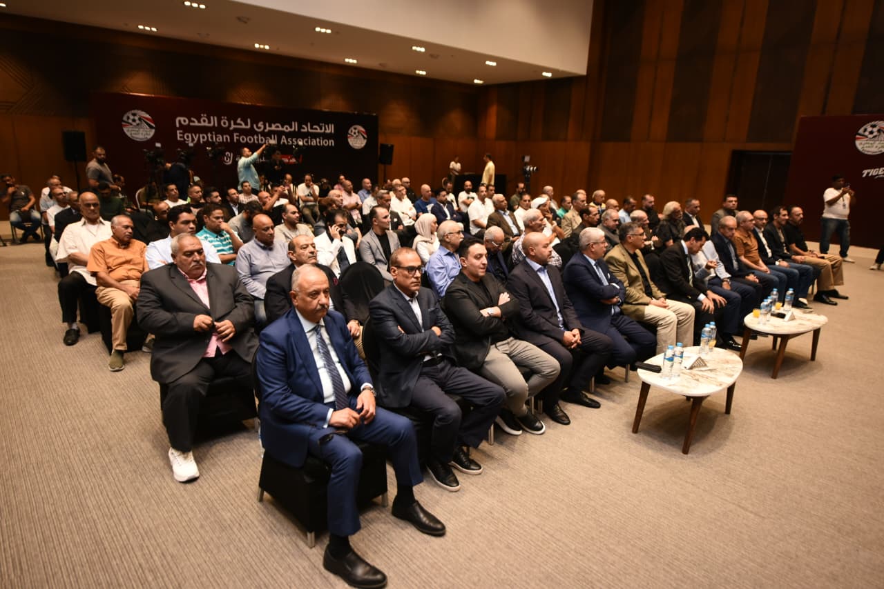 اتحاد الكرة يكرم الحراس القدامى في حضور وزير الشباب والرياضة ومحافظ الجيزة