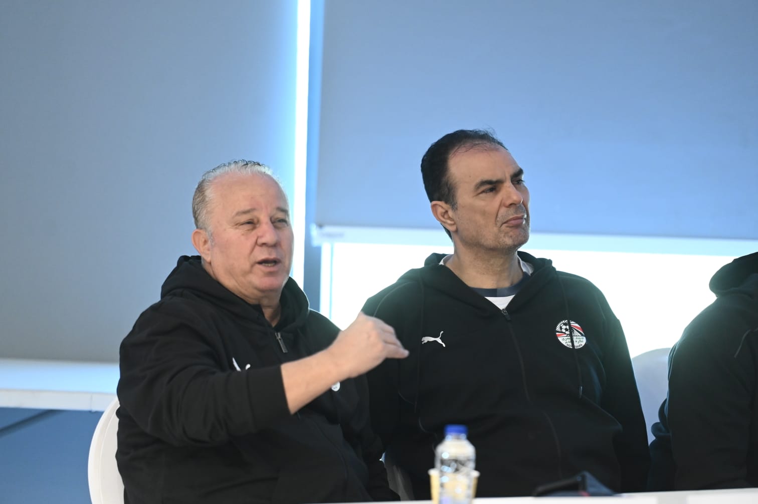 صور محاضرة pro1  عن طرق التعامل مع وسائل الإعلام