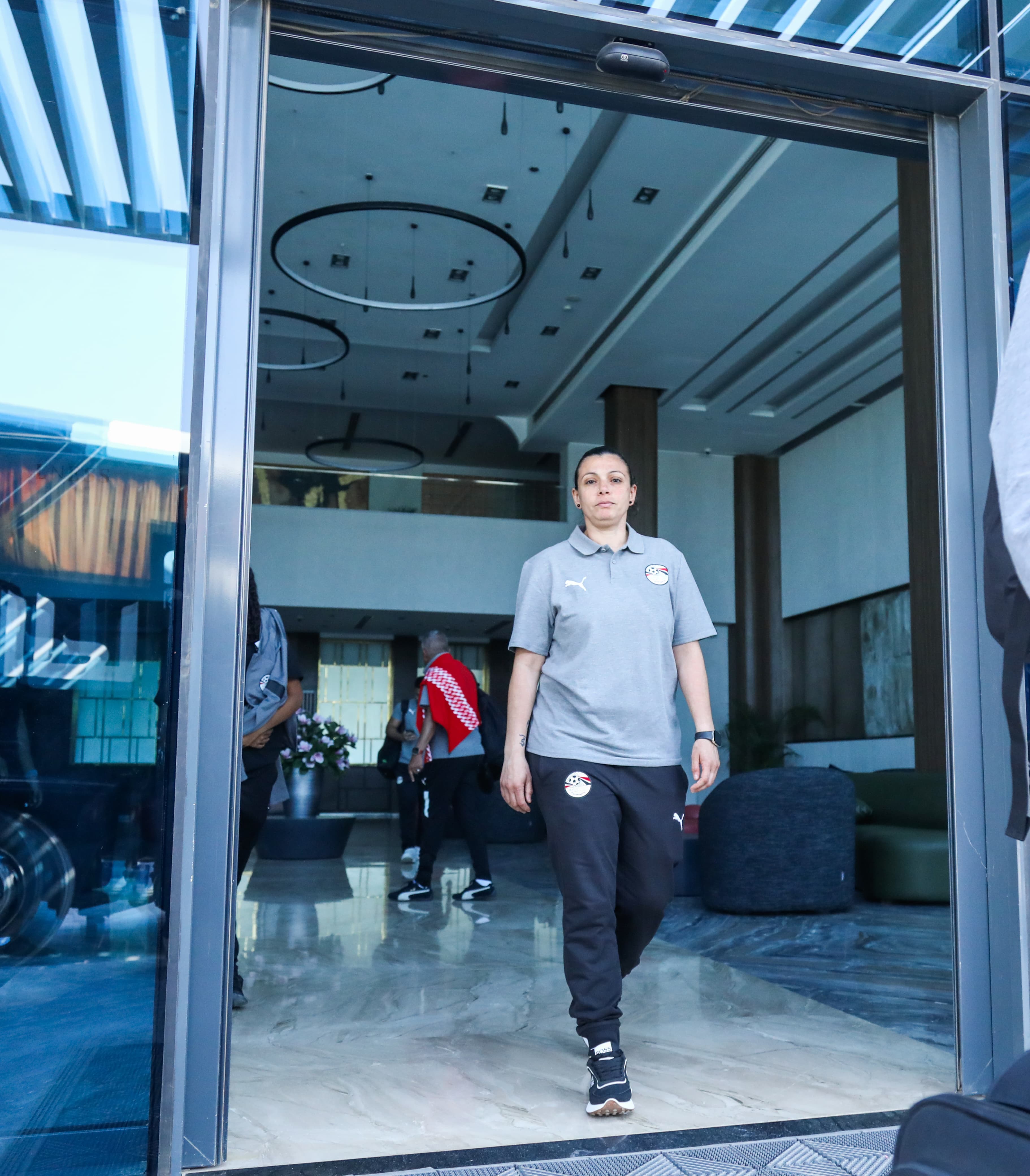 بعثة منتخب مصر للكرة النسائية تغادر إلى السعودية 