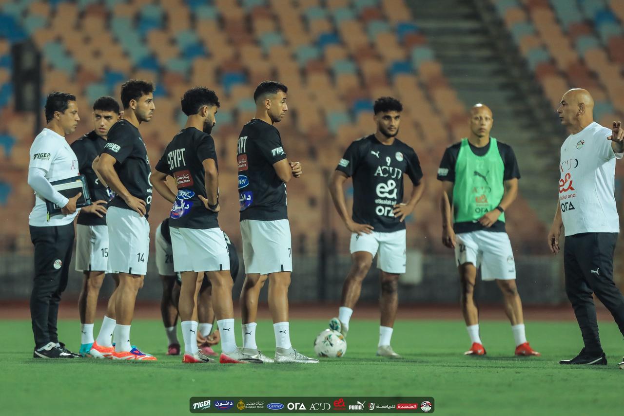 منتخب مصر يؤدي أول تدريباته على ملعب القاهرة قبل السفر للمغرب