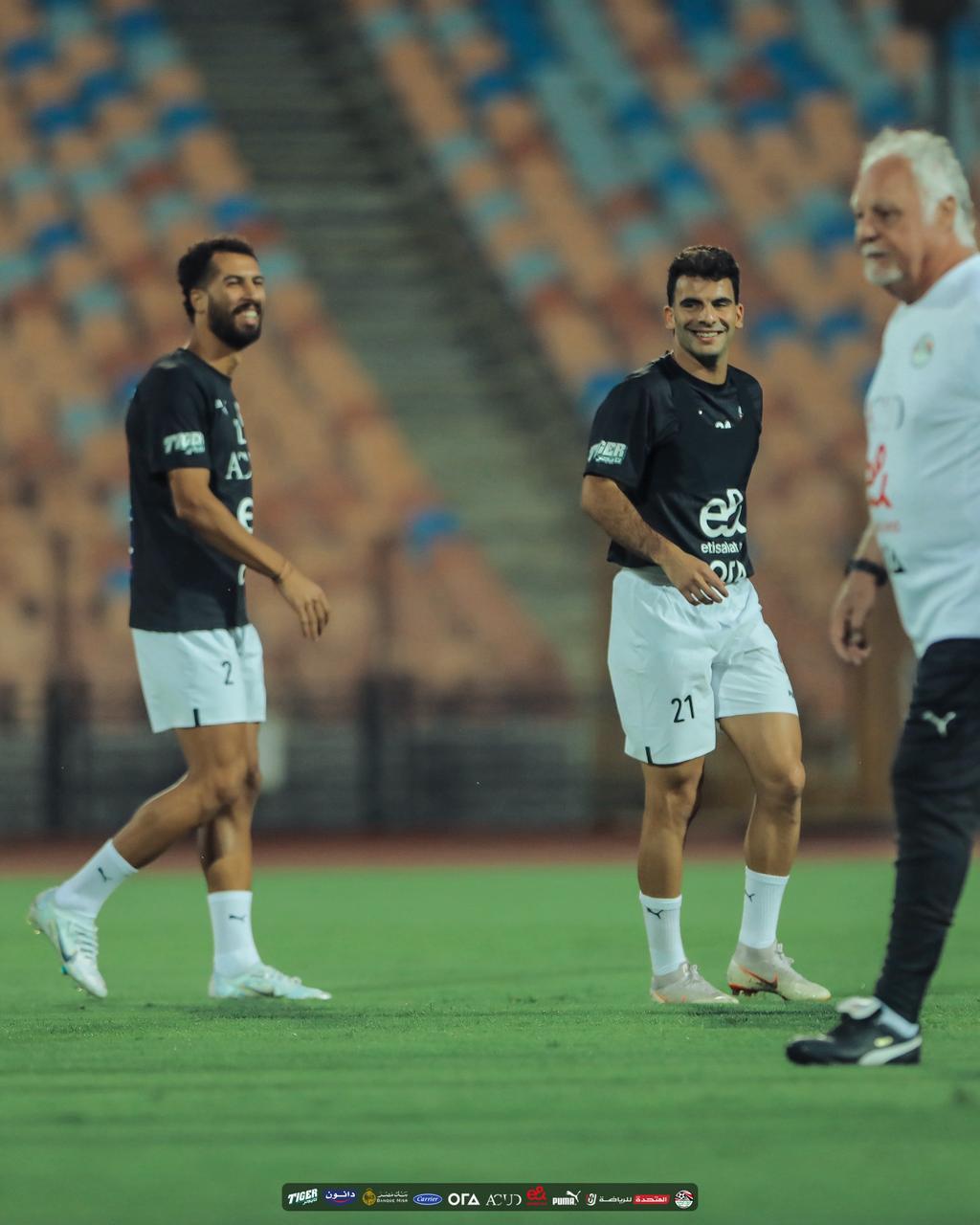 منتخب مصر يؤدي أول تدريباته على ملعب القاهرة قبل السفر للمغرب