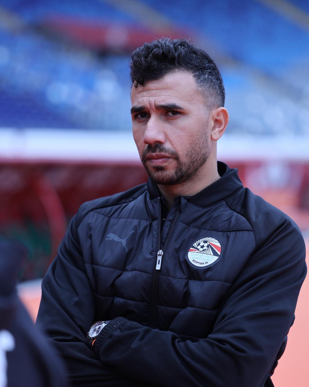 منتخب مصر يتفقد أرضية ملعب مباراة نيجيريا