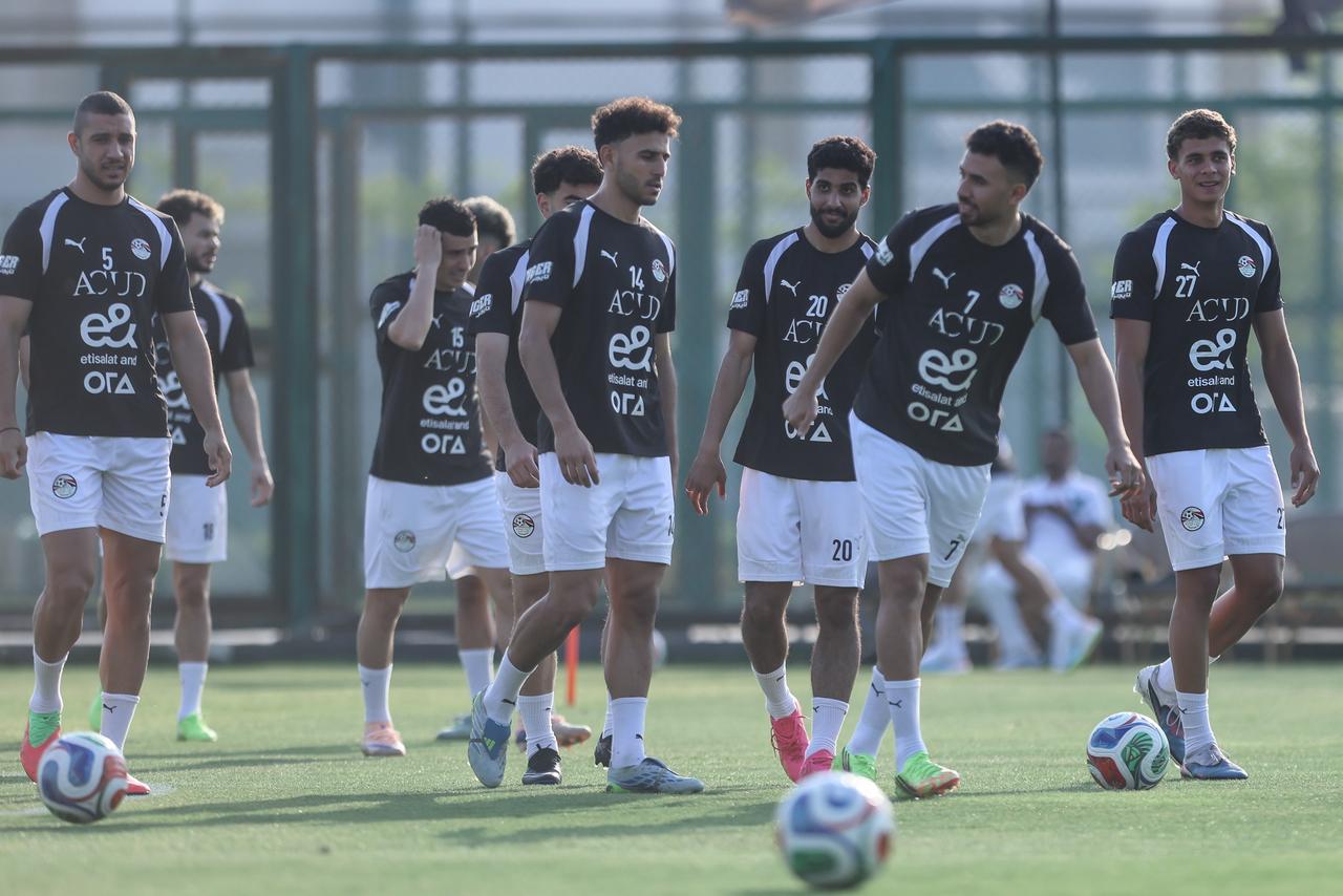 بالصور: منتخب مصر يواصل تدريباته استعدادا لروسيا بحضور مرموش وعبد الكريم