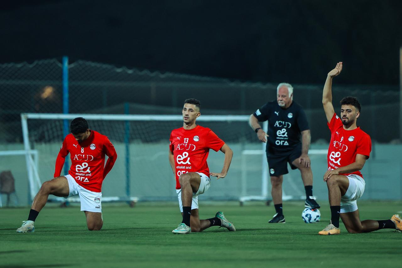 منتخب مصر يختتم تحضيراته لمواجهة أوزبكستان في دورة العين