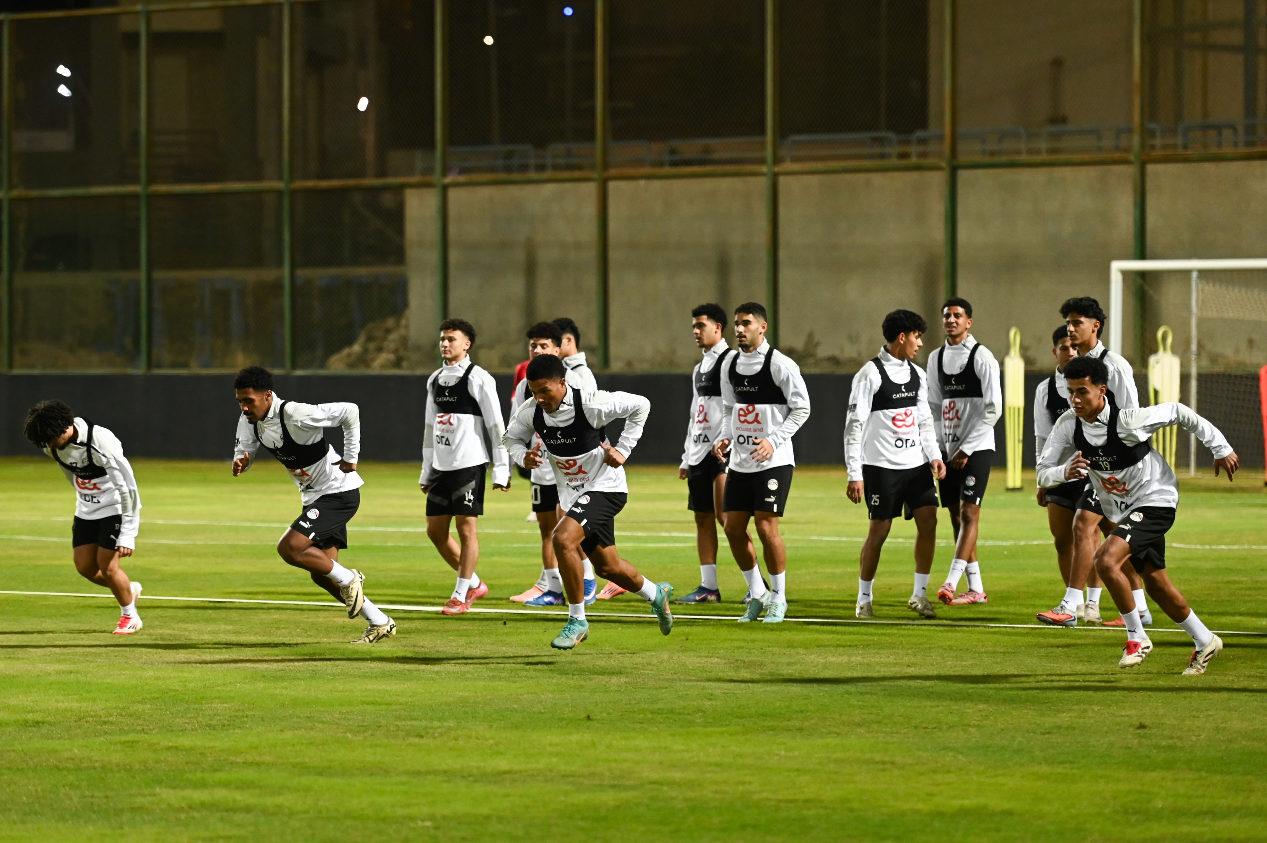 منتخب مصر 2007 يواصل تدريباته استعدادًا لوديتي العراق