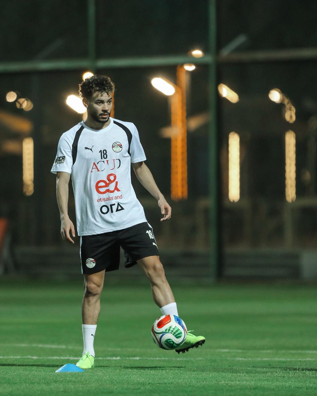 بالصور: المنتخب يخوض تدريبه الثاني في معسكر مايو استعدادا للقاء روسيا