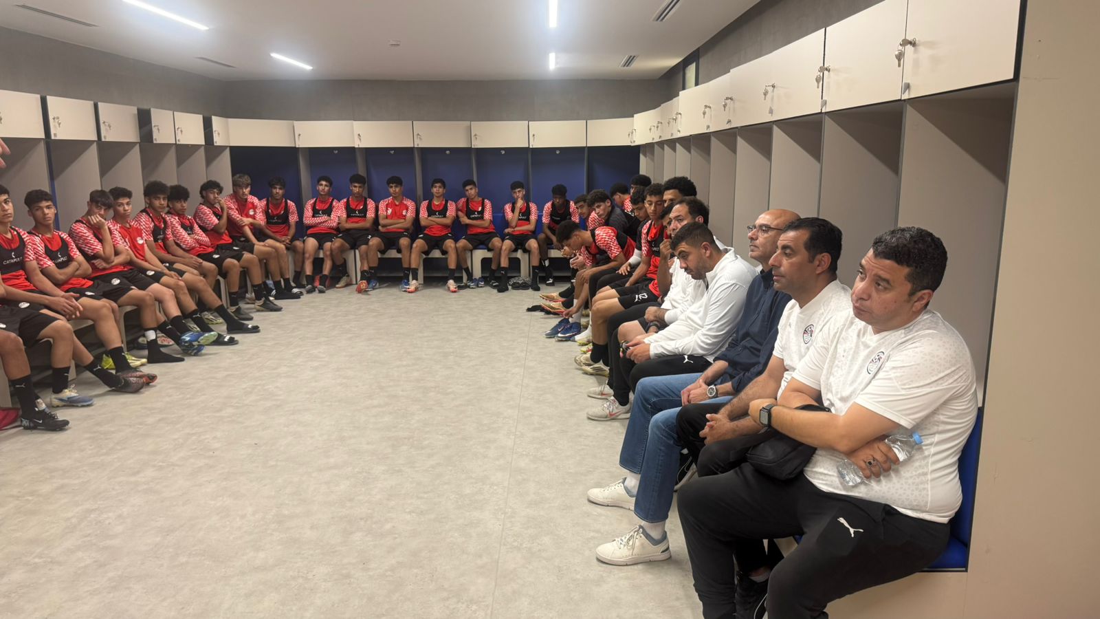 بالصور: منتخب الناشئين يختتم تحضيراته للقاء تنزانيا في نصف نهائي كأس أفريقيا