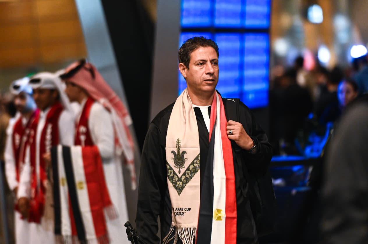 جماهير مصر في استقبال بعثة منتخب مصر المشارك في كأس العرب عند وصولها للدوحة