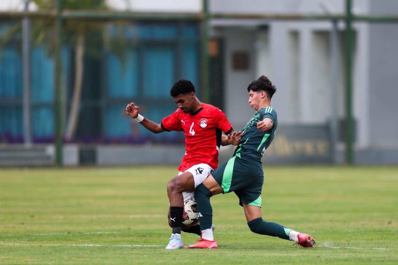 بالصور منتخب الشباب يتعادل سلبياً مع الجزائر في الودية الثانية