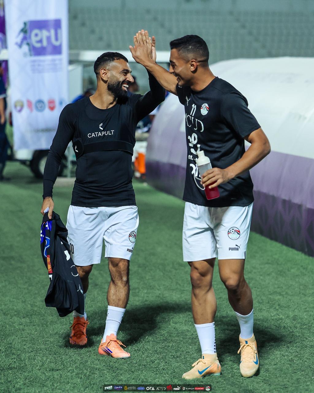 في حضور أبو ريدة.. المنتخب الوطني يتدرب على ملعب هزاع بن زايد استعدادًا لأوزبكستان