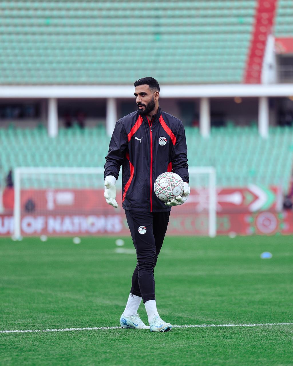 لاعبو منتخب مصر قبل مواجهة أنجولا