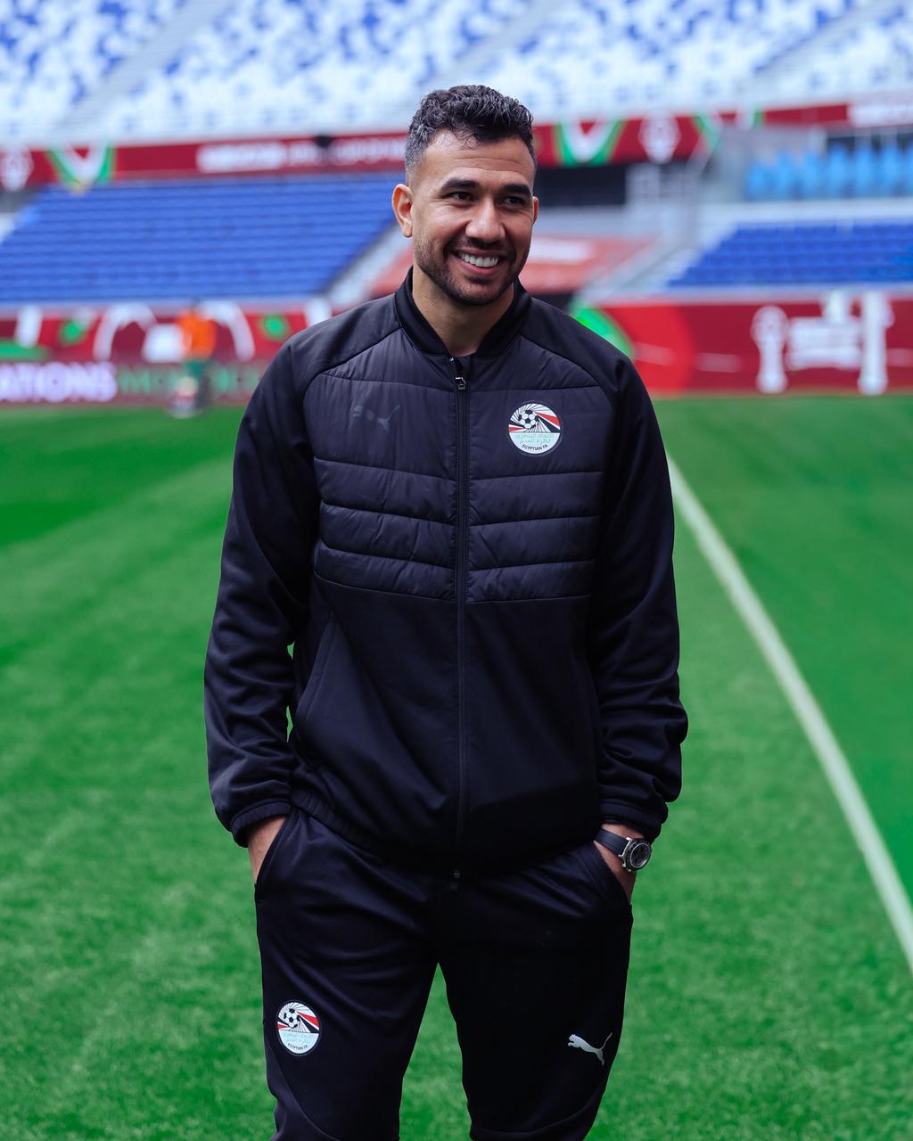 منتخب مصر يتفقد أرضية ملعب مباراة السنغال 