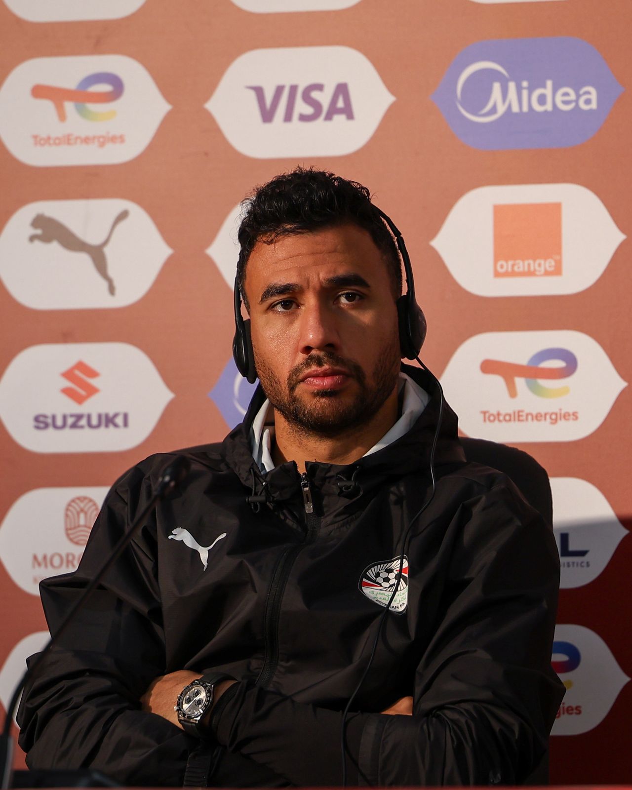 حسام حسن و"تريزيجيه" في المؤتمر الصحفي قبل لقاء كوت ديفوار غدا