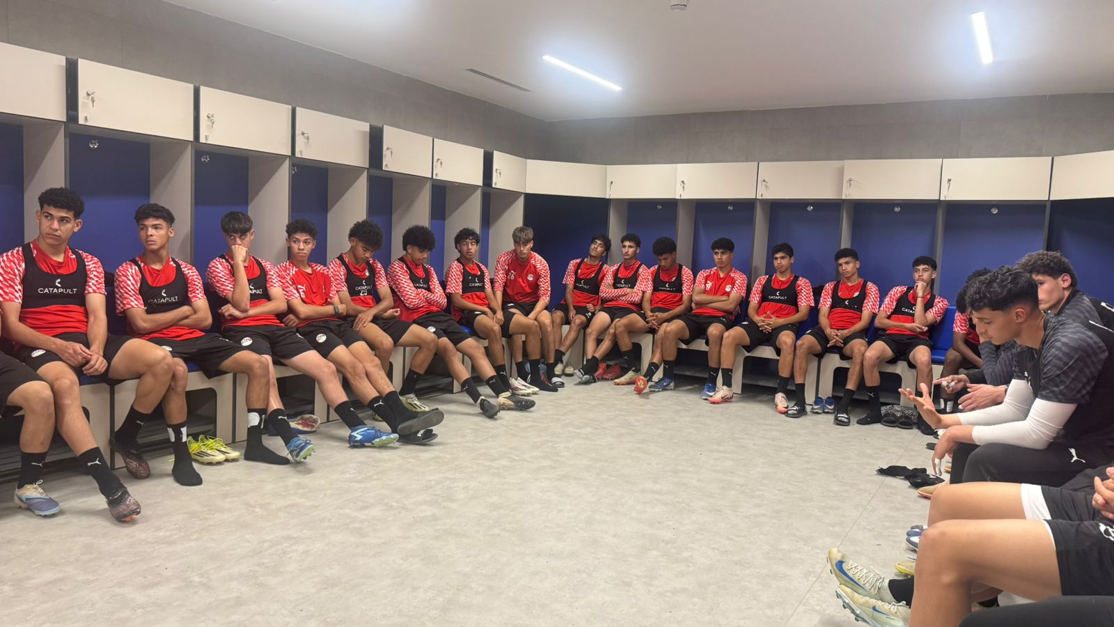 بالصور: منتخب الناشئين يختتم تحضيراته للقاء تنزانيا في نصف نهائي كأس أفريقيا