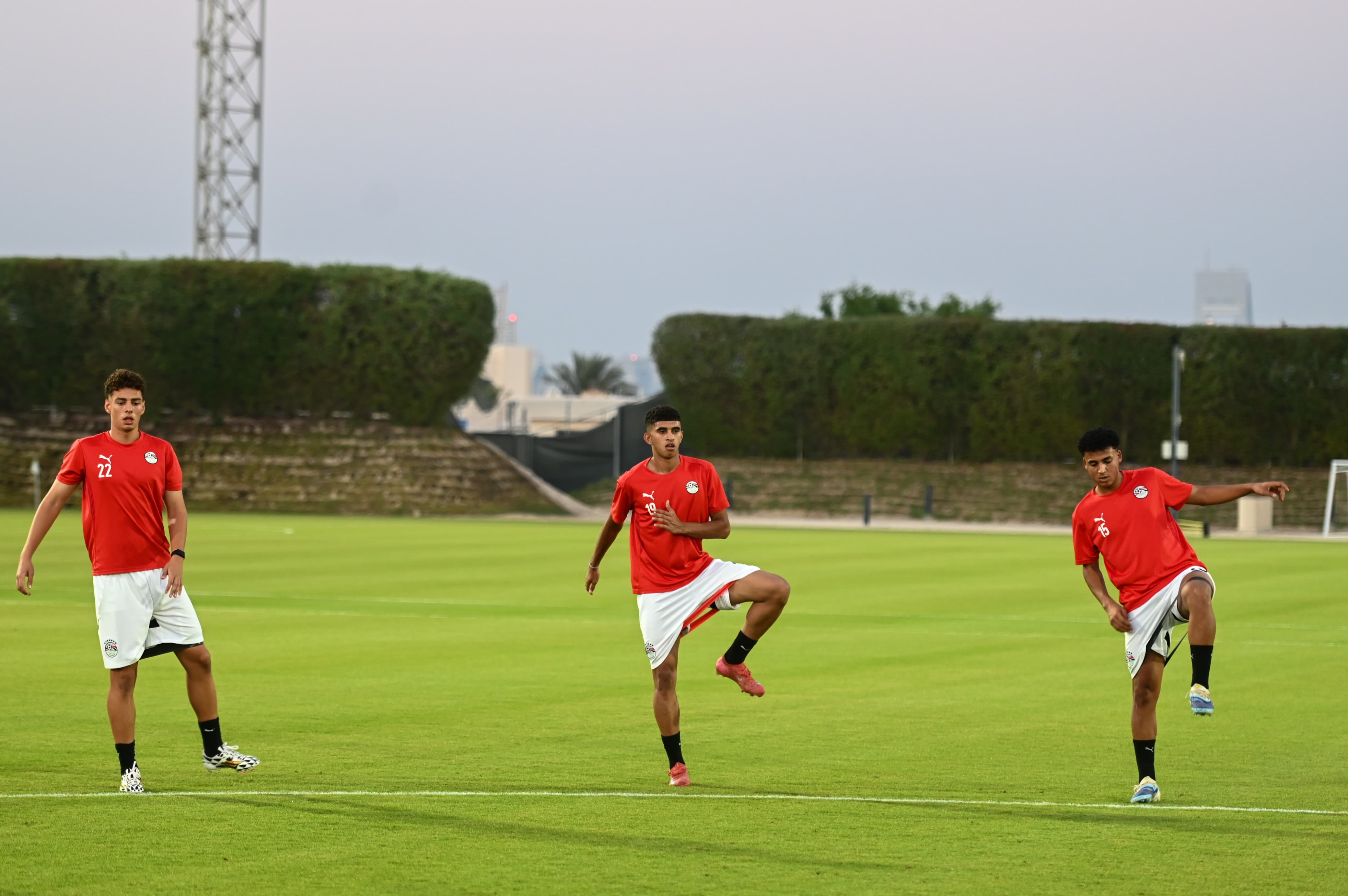 المنتخب الوطني تحت 17 عامًا يختتم استعداداته لمواجهة قطر وديًا 