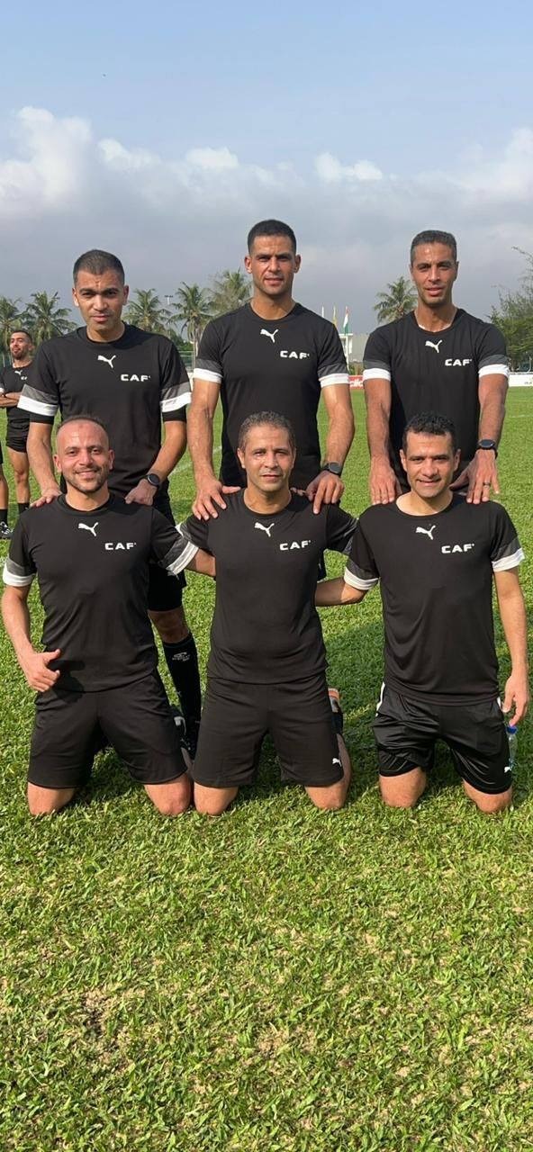 referees