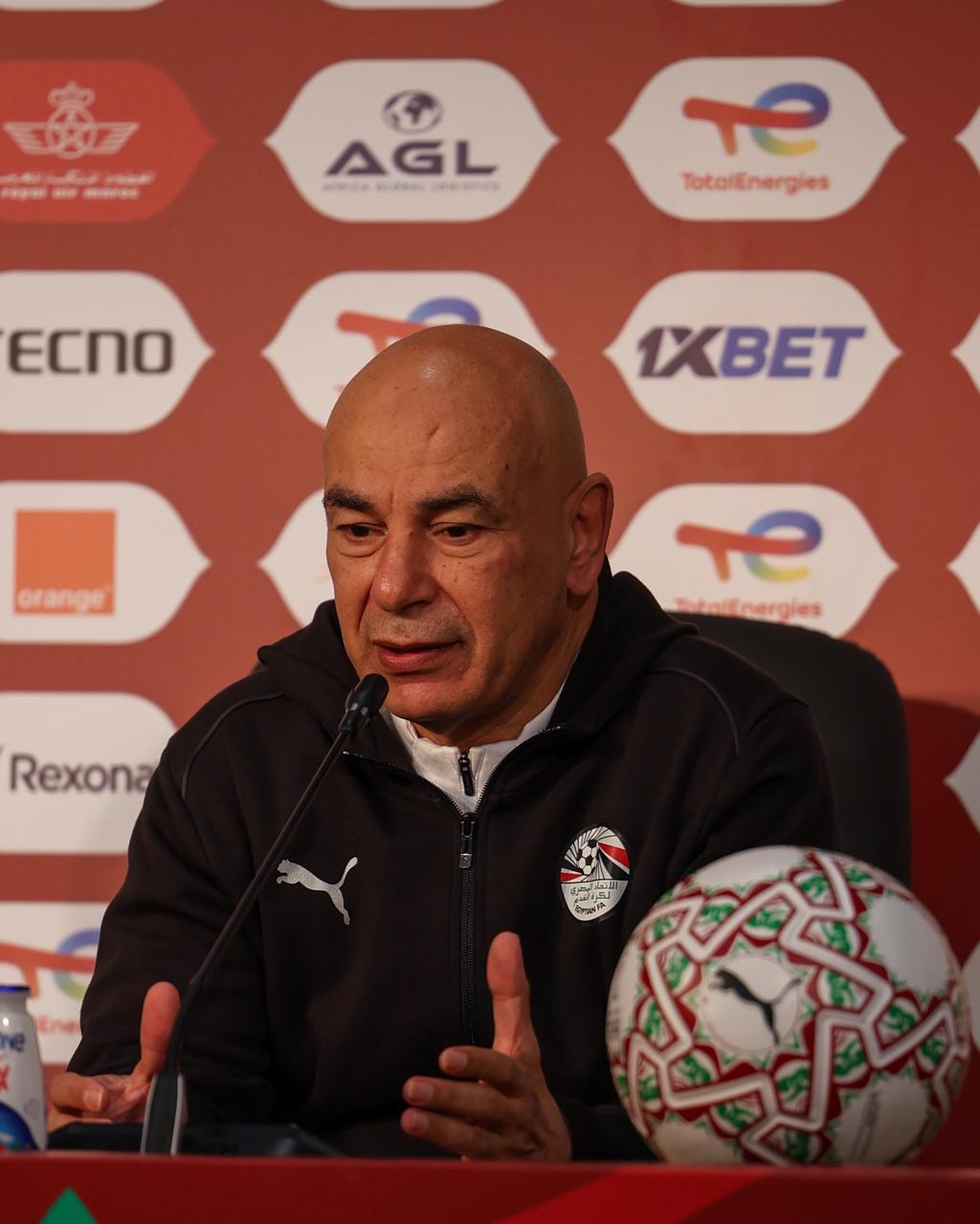 حسام حسن و"تريزيجيه" في المؤتمر الصحفي قبل لقاء كوت ديفوار غدا