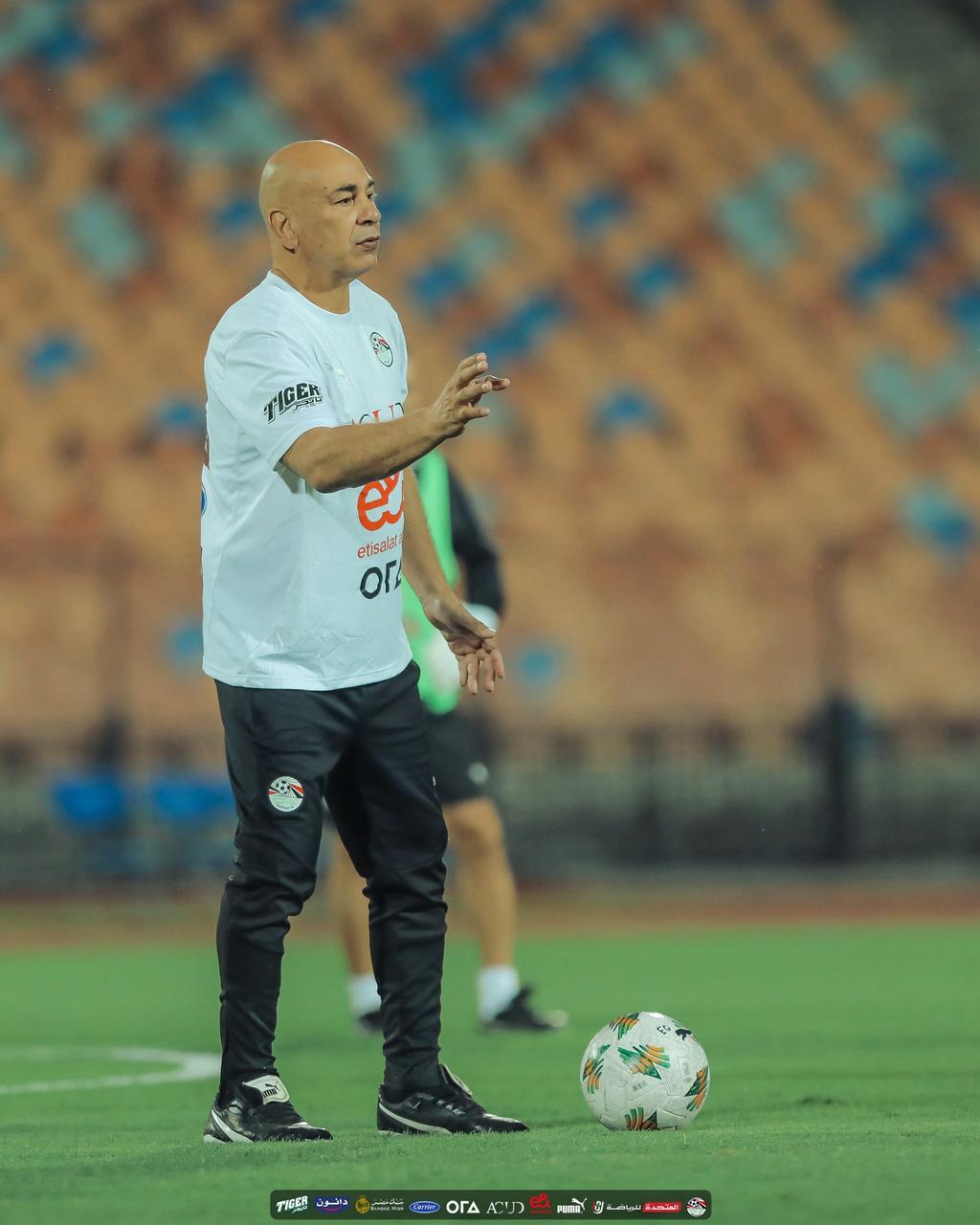منتخب مصر يؤدي أول تدريباته على ملعب القاهرة قبل السفر للمغرب