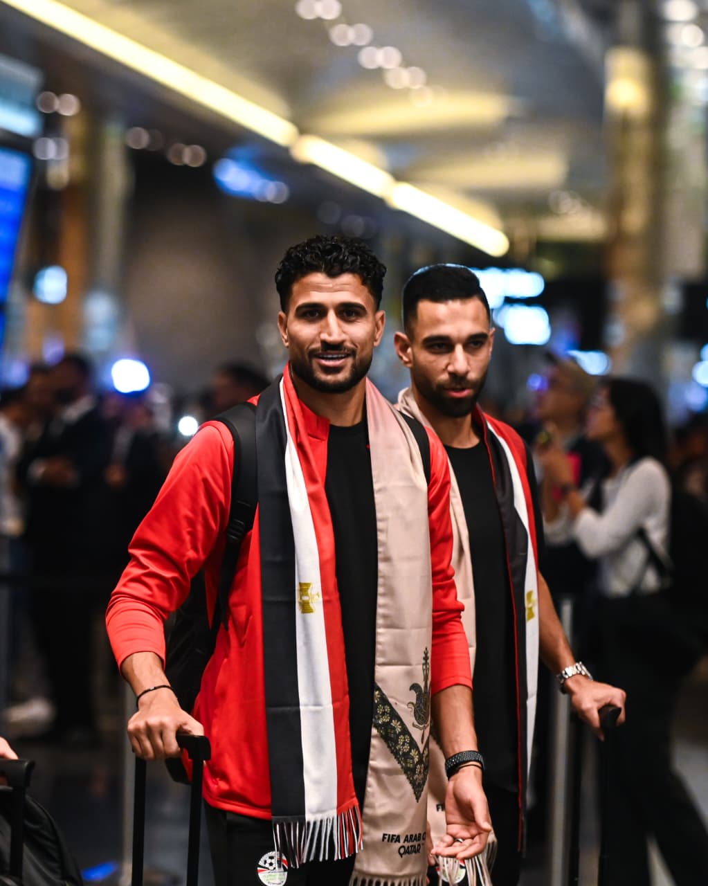جماهير مصر في استقبال بعثة منتخب مصر المشارك في كأس العرب عند وصولها للدوحة