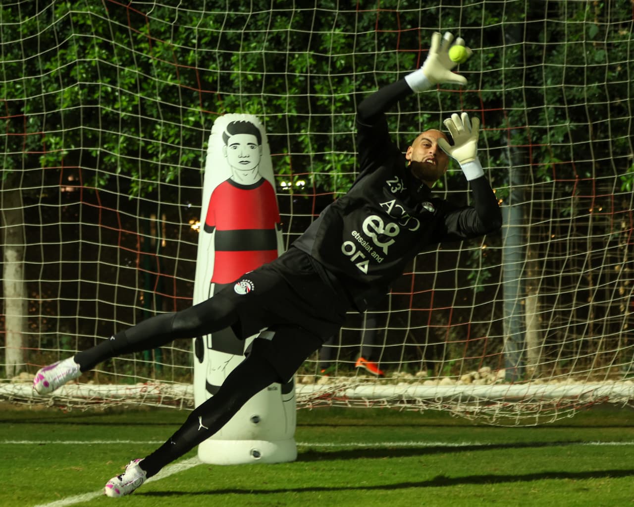 تدريب منتخب مصر المشارك في كأس العرب استعدادًا لمواجهتي الجزائر