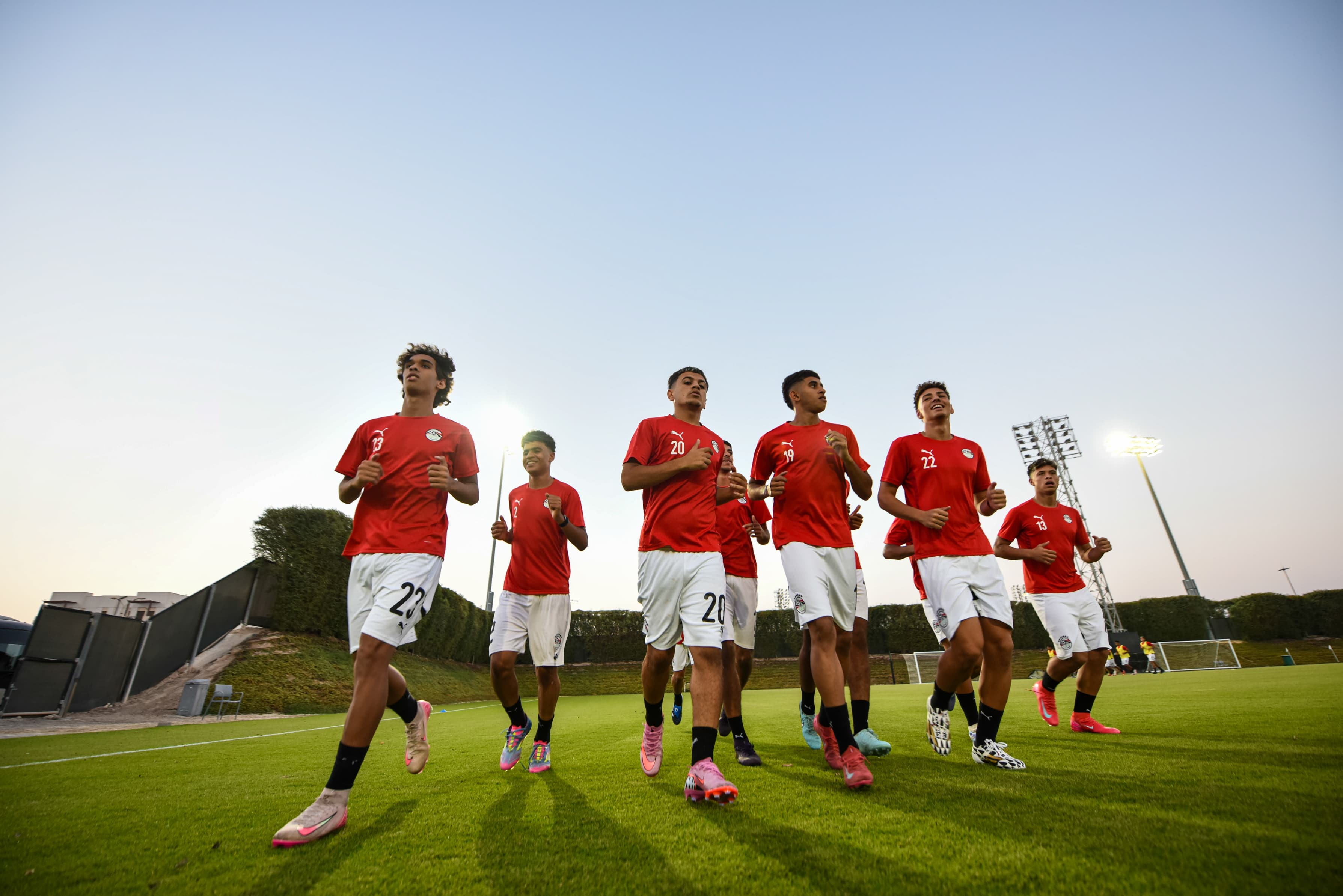 المنتخب الوطني تحت 17 عامًا يختتم استعداداته لمواجهة قطر وديًا 