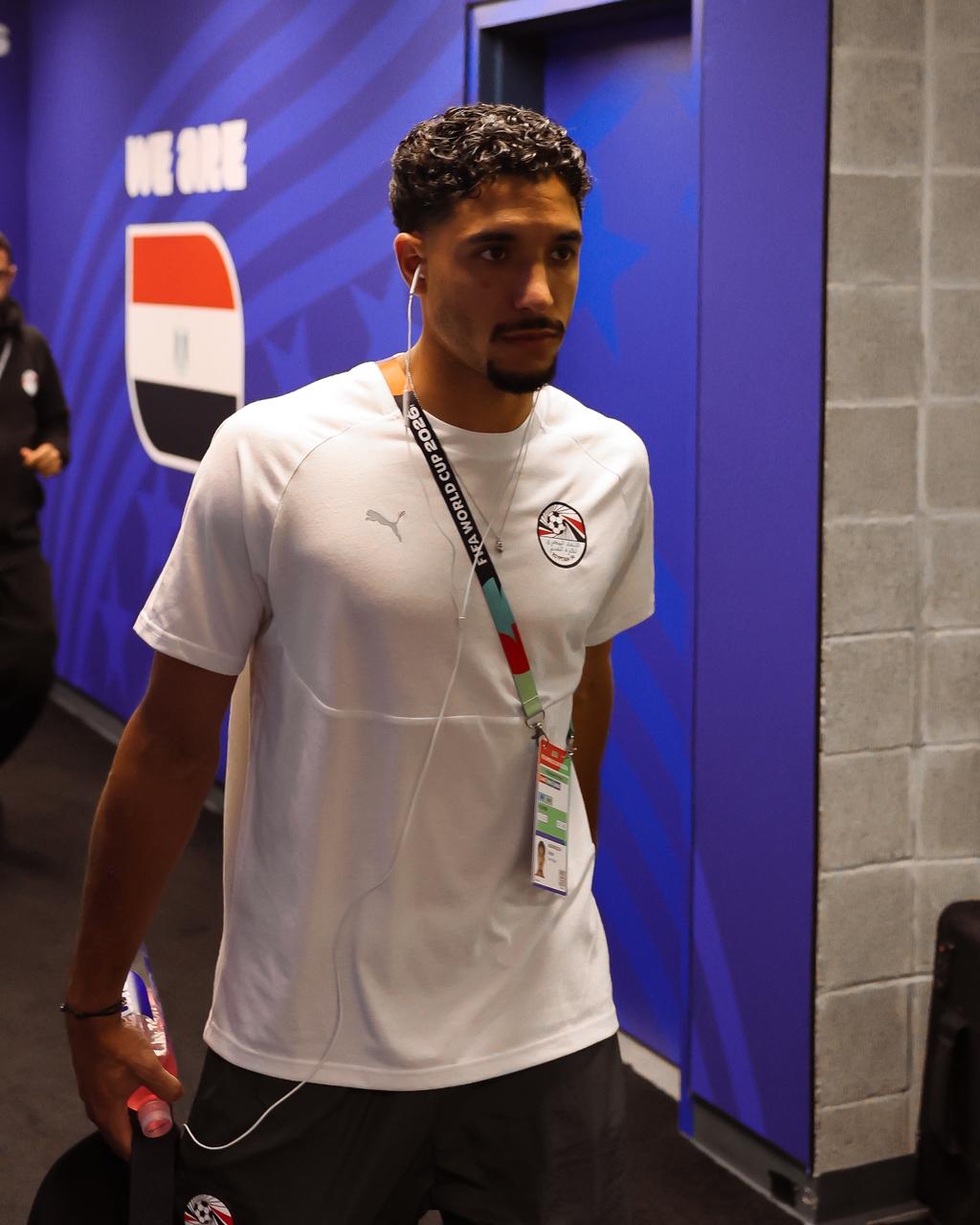 بالصور.. وصول منتخب مصر إلى ملعب مواجهة إيران في المونديال