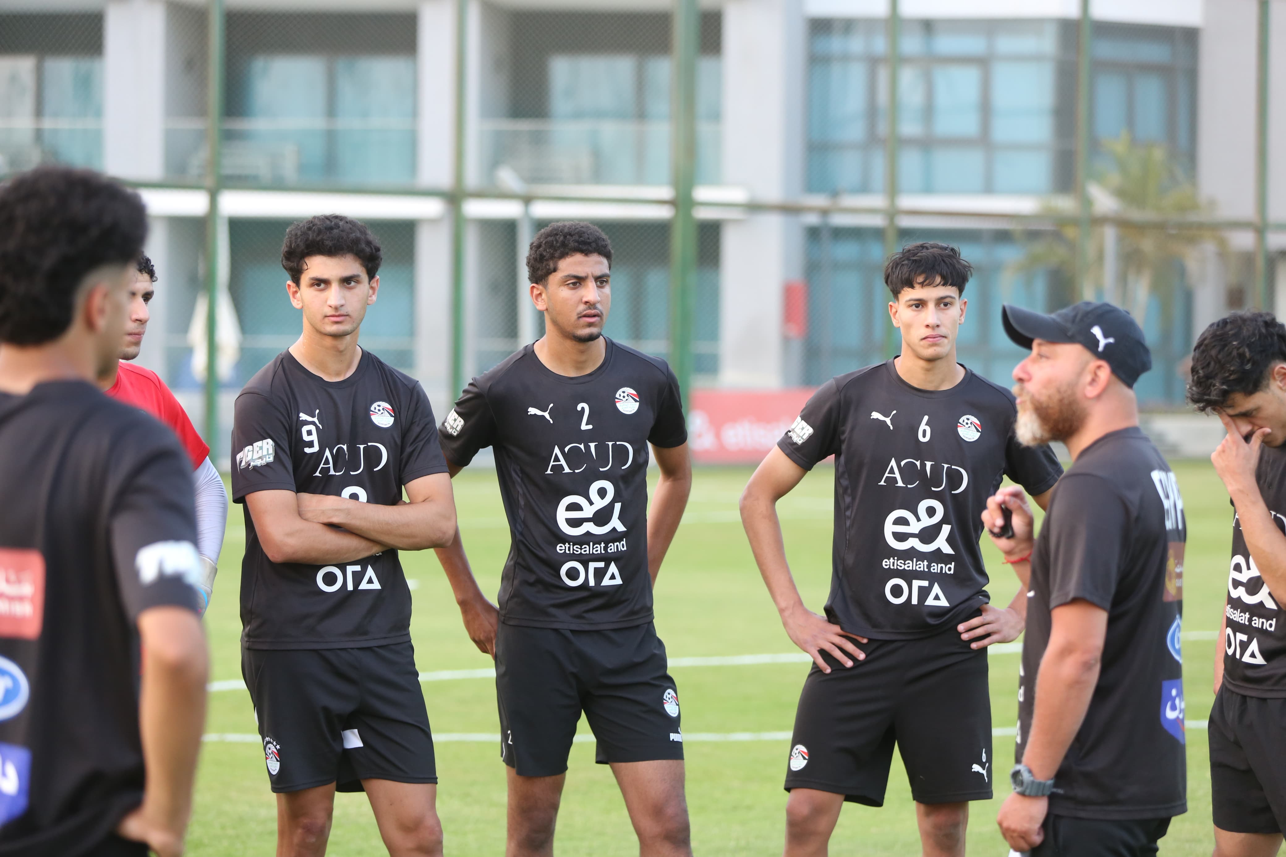 بالصور: منتخب الشباب يواصل استعداداته لمواجهة روسيا ودياً